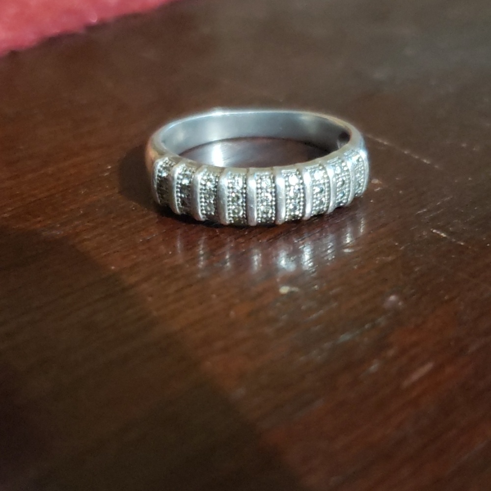 Sterling silver ring - Picture 2 of 4